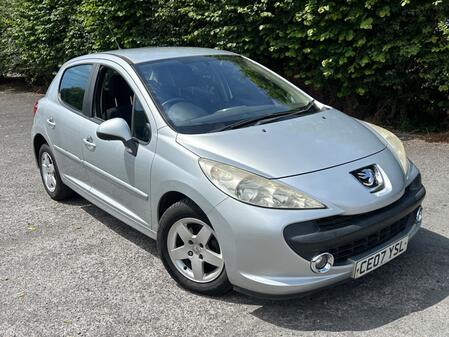 PEUGEOT 207 1.4 16v Sport